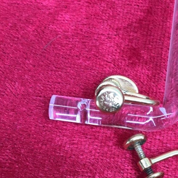 Vintage Van Dell Gold-Plated Screw Back Black Onyx Clip-On Earrings - Picture 7 of 7